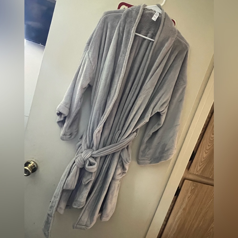 Robe/ bath towel